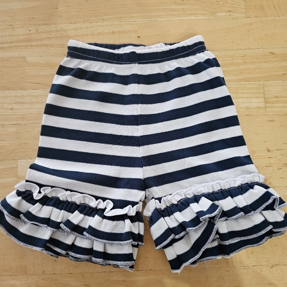 NWOT ARB BLANKS Lot of 3 Toddler Ruffle Leg  Shorts - Picture 3 of 6